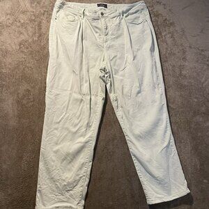 Chicos So Slimming Pants Womens 3 Size XL Crop Light Green High Rise Casual